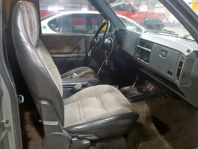 1GNCT18Z2L0104286 - 1990 CHEVROLET BLAZER S10 GRAY photo 5