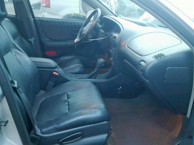 1G2WR52102F262950 - 2002 PONTIAC GRAND PRIX SILVER photo 5