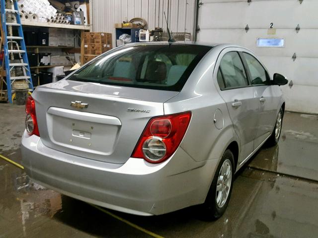 1G1JB5SH9C4109125 - 2012 CHEVROLET SONIC LS 银色 照片 4