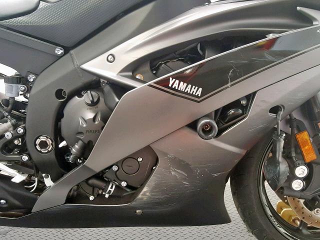 JYARJ16Y2GA011511 - 2016 YAMAHA YZFR6 C GRAY photo 5