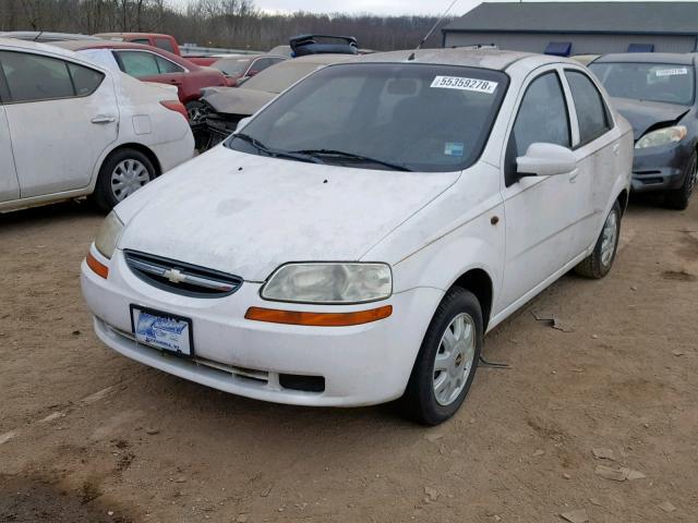 KL1TJ52684B216186 - 2004 CHEVROLET AVEO LS WHITE photo 2
