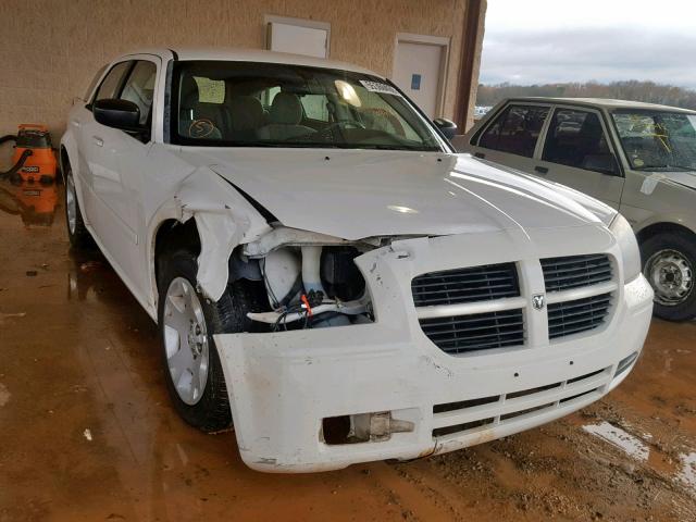 2D4FV47T46H415042 - 2006 DODGE MAGNUM SE WHITE photo 1