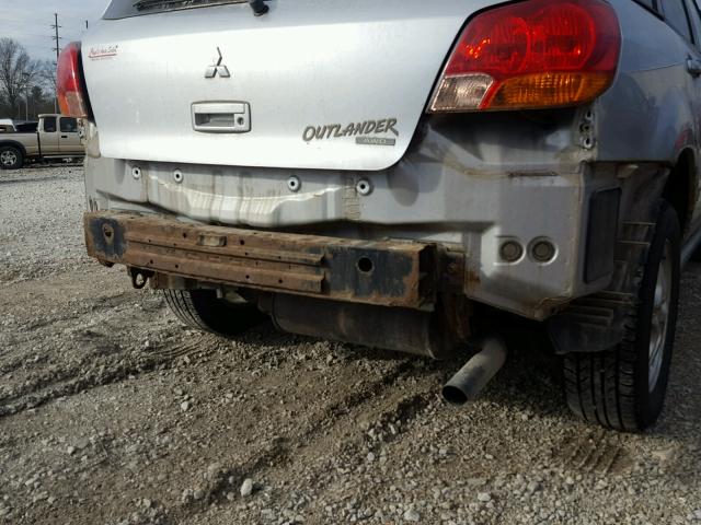 JA4LZ31F24U001361 - 2004 MITSUBISHI OUTLANDER GRAY photo 9