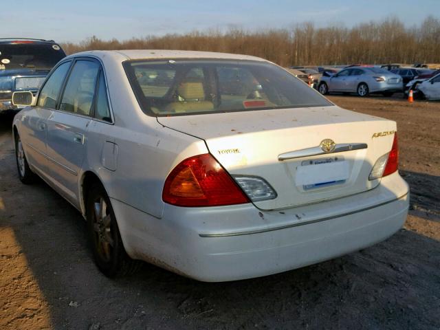 4T1BF28B12U197650 - 2002 TOYOTA AVALON XL WHITE photo 3