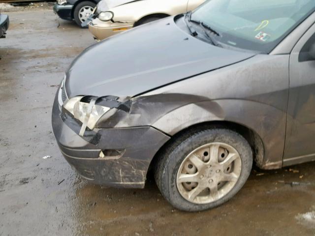 1FAFP36N75W151356 - 2005 FORD FOCUS ZXW GRAY photo 9