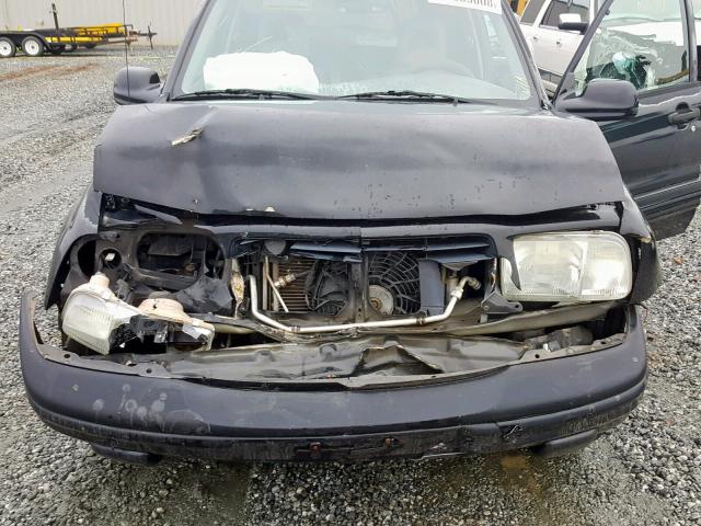 2CNBJ634736934591 - 2003 CHEVROLET TRACKER LT BLACK photo 7