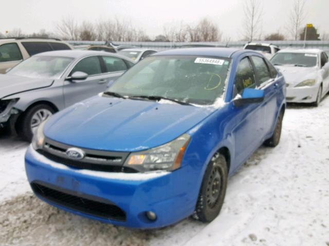 1FAHP3GN4AW241789 - 2010 FORD FOCUS SES BLUE photo 2