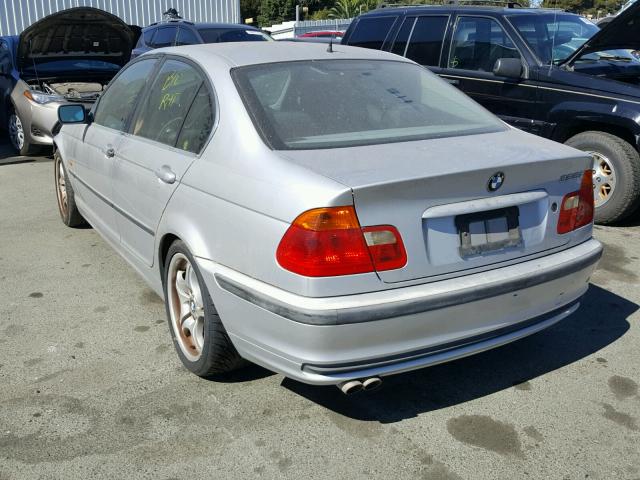 WBAAM5330XFR09730 - 1999 BMW 328I AUTOM SILVER photo 3