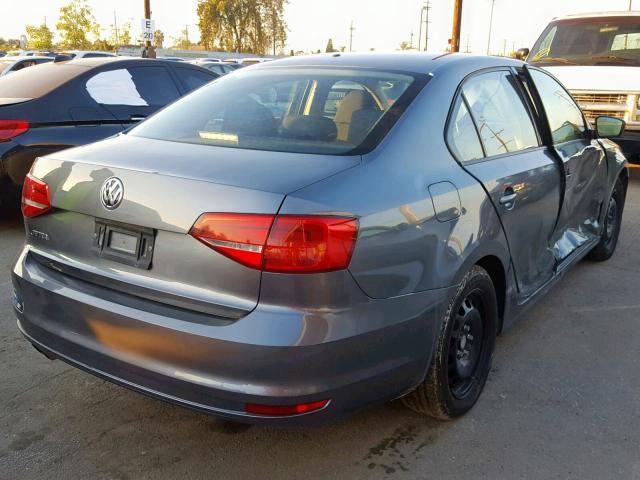 3VW2K7AJ5FM236925 - 2015 VOLKSWAGEN JETTA BASE GRAY photo 4