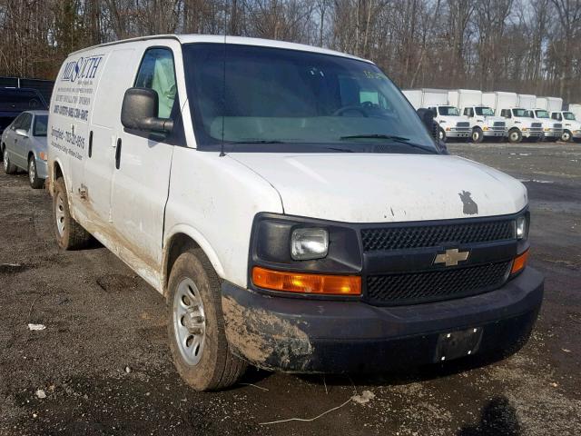 1GCSGAFX5B1120162 - 2011 CHEVROLET EXPRESS G1 WHITE photo 1