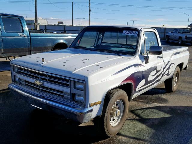 1GCGC24W8GJ127826 - 1986 CHEVROLET C20 WHITE photo 2