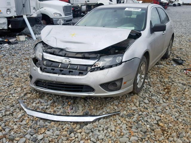 3FAHP0GA1BR277858 - 2011 FORD FUSION S SILVER photo 2