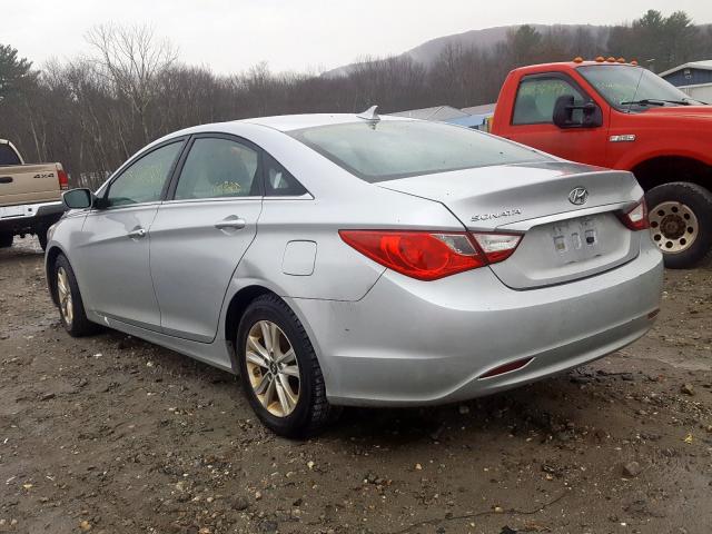 5NPEB4AC0BH261196 - 2011 HYUNDAI SONATA GLS SILVER photo 3