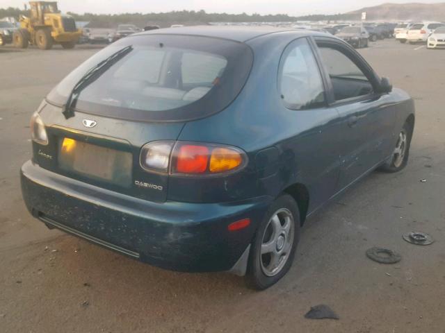 KLATA22661B603913 - 2001 DAEWOO LANOS S BLUE photo 4