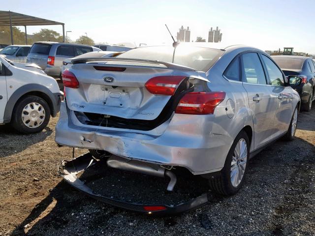 1FADP3J24JL283250 - 2018 FORD FOCUS TITA SILVER photo 4