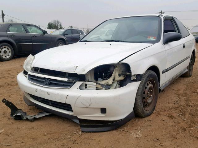 1HGEJ6223XL085401 - 1999 HONDA CIVIC DX WHITE photo 2