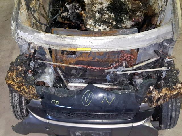 WMEEJ3BA2BK462661 - 2011 SMART FORTWO PUR BURN photo 7