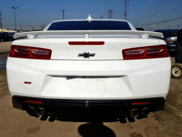 1G1FF1R71J0185958 - 2018 CHEVROLET CAMARO SS WHITE photo 9