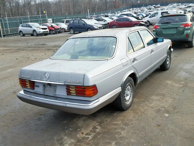 WDBCB20A0CB023278 - 1982 MERCEDES-BENZ 300 SD SILVER photo 4