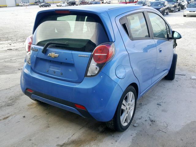 KL8CD6S91FC715532 - 2015 CHEVROLET SPARK 1LT BLUE photo 4