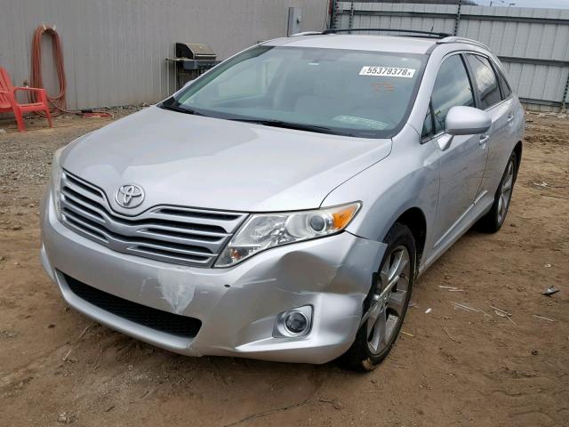 4T3BK3BB9AU045499 - 2010 TOYOTA VENZA BASE SILVER photo 2