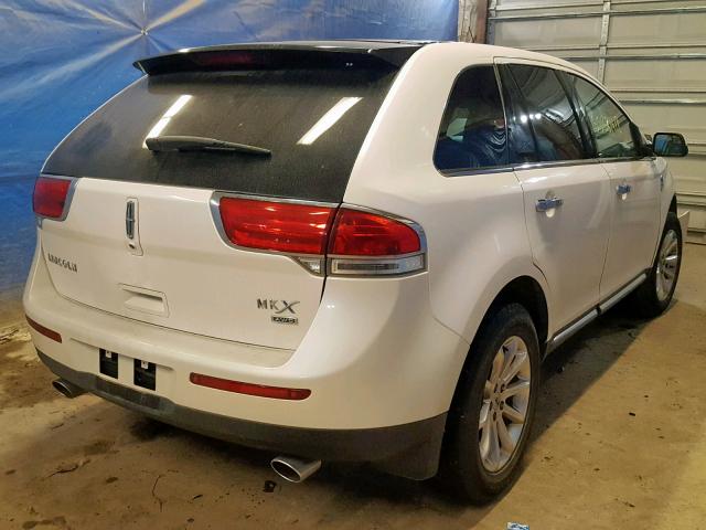 2LMDJ8JK5BBJ30421 - 2011 LINCOLN MKX WHITE photo 4