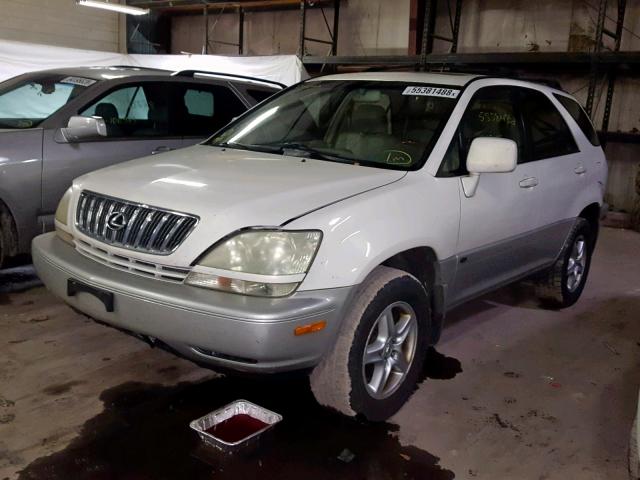 JTJHF10U020269464 - 2002 LEXUS RX 300 WHITE photo 2