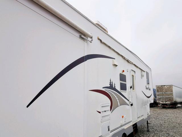 5L4FR402X51007766 - 2005 OPEN 5TH WHEEL WHITE photo 9