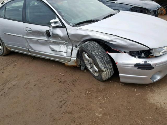 1G2WK52J82F259508 - 2002 PONTIAC GRAND PRIX 银色 照片 9