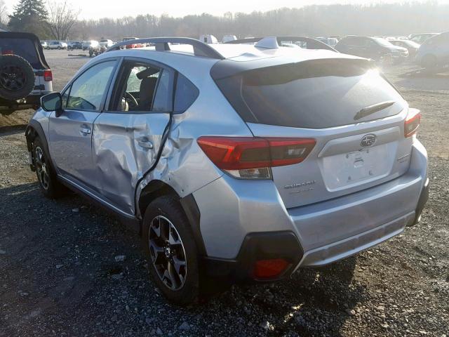 JF2GTABCXJH216512 - 2018 SUBARU CROSSTREK SILVER photo 3