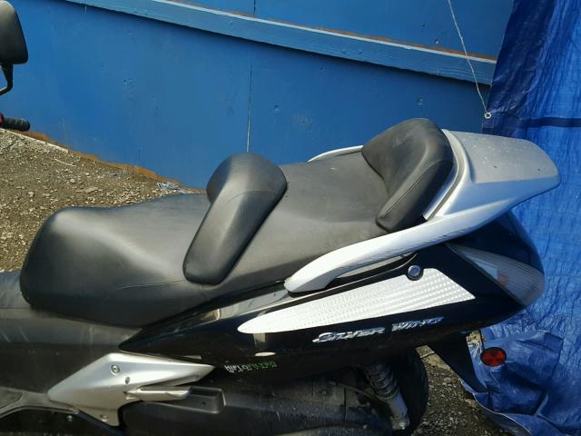 JH2PF01192K002106 - 2002 HONDA FSC600 BLACK photo 6