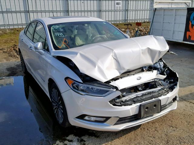 3FA6P0RU0HR253090 - 2017 FORD FUSION TIT WHITE photo 1