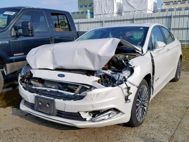 3FA6P0RU0HR253090 - 2017 FORD FUSION TIT WHITE photo 2