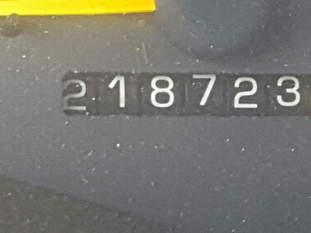 1G2WP12K6WF340998 - 1998 PONTIAC GRAND PRIX BLACK photo 8