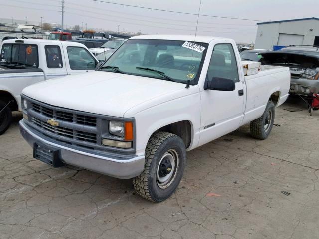 1GCGC24R7YR175380 - 2000 CHEVROLET GMT-400 C2 WHITE photo 2