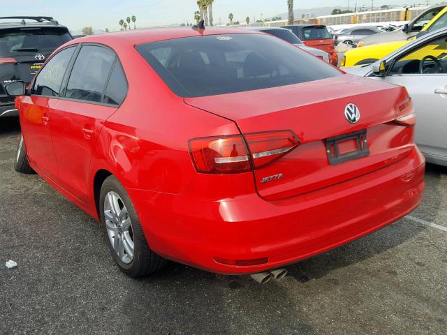 3VW2K7AJXFM240811 - 2015 VOLKSWAGEN JETTA BASE RED photo 3