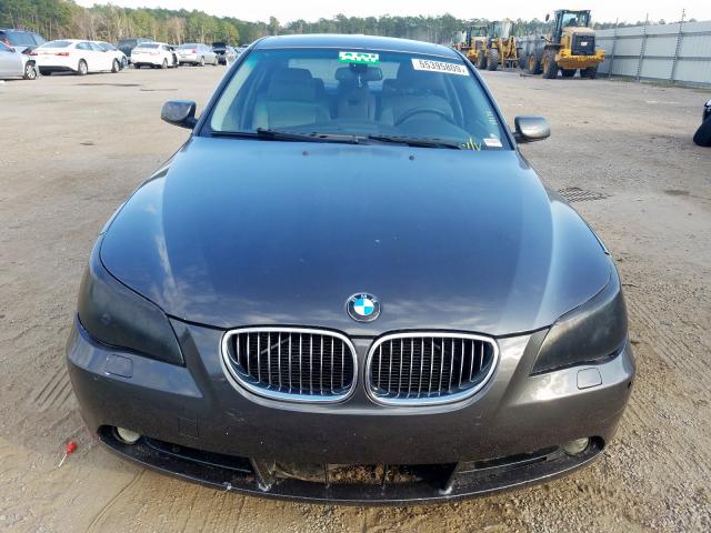 WBANB53557CP07914 - 2007 BMW 550 I GRAY photo 9