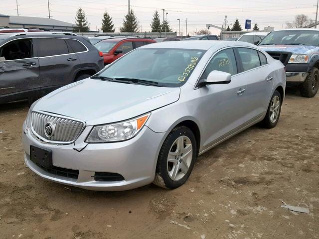 1G4GB5EGXAF267085 - 2010 BUICK LACROSSE C SILVER photo 2