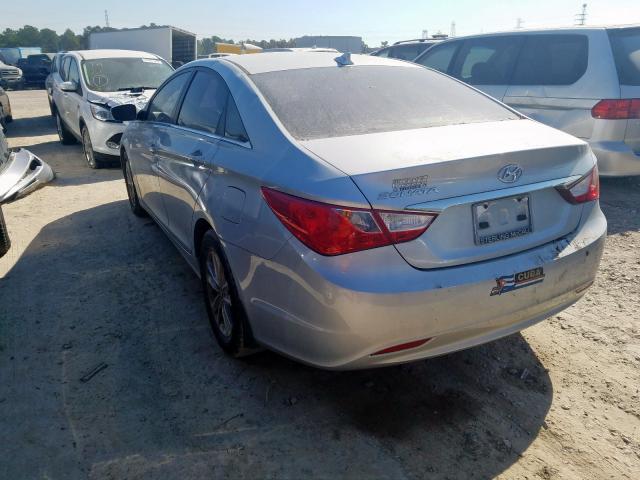 5NPEB4AC2CH405221 - 2012 HYUNDAI SONATA GLS SILVER photo 3