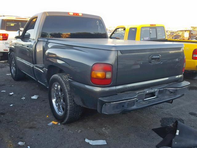 1GTEC14V32Z219879 - 2002 GMC NEW SIERRA GRAY photo 3