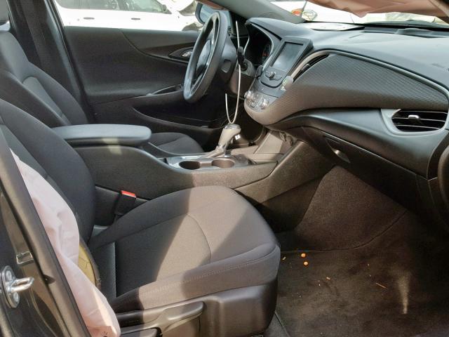 1G1ZC5ST4HF220939 - 2017 CHEVROLET MALIBU LS გრაფიტი ფოტო 5