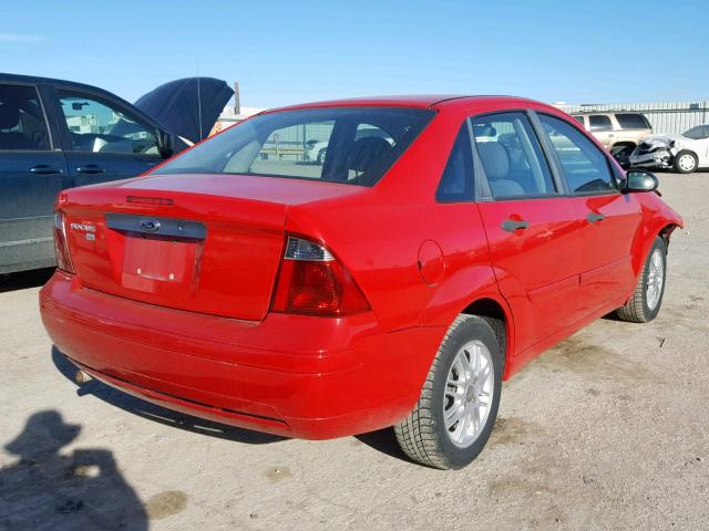 1FAFP34NX7W249867 - 2007 FORD FOCUS ZX4 RED photo 4
