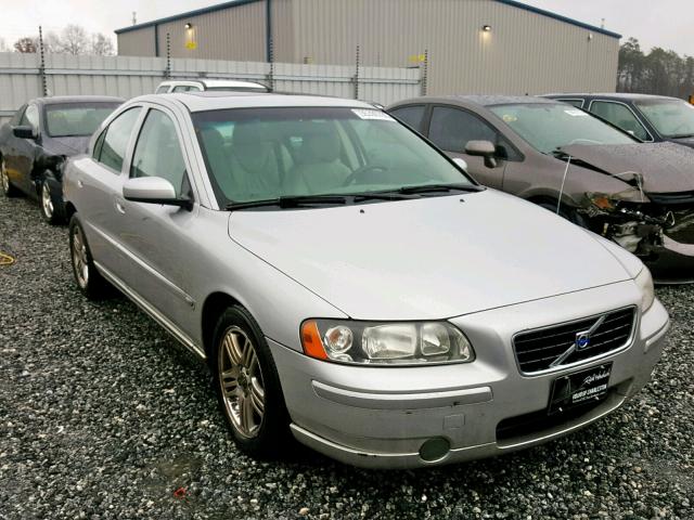 YV1RS592762505060 - 2006 VOLVO S60 2.5T SILVER photo 1