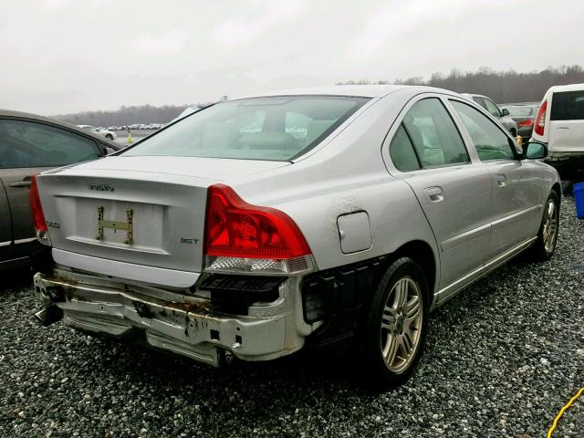 YV1RS592762505060 - 2006 VOLVO S60 2.5T SILVER photo 4