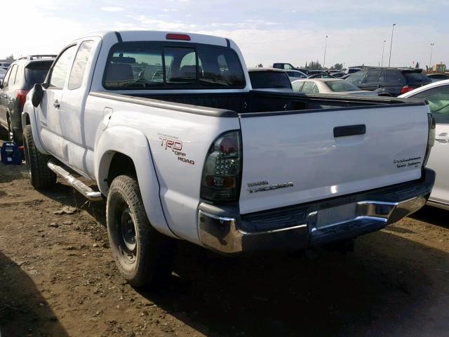 5TETU62N65Z048851 - 2005 TOYOTA TACOMA PRE WHITE photo 3