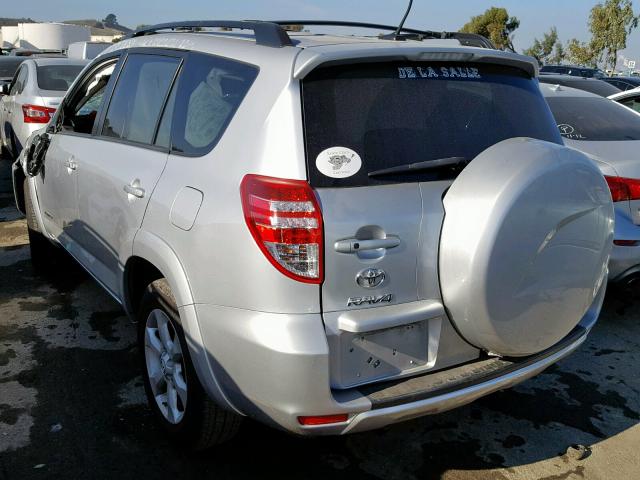 2T3YF4DV7BW086582 - 2011 TOYOTA RAV4 LIMIT SILVER photo 3