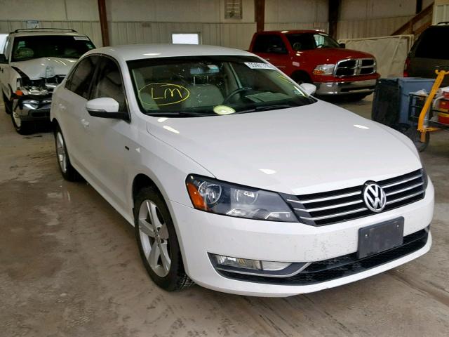 1VWAS7A36FC105811 - 2015 VOLKSWAGEN PASSAT S WHITE photo 1