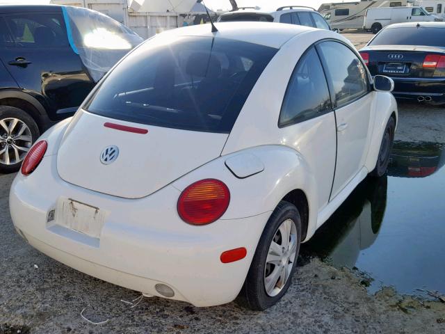 3VWBP21C33M438843 - 2003 VOLKSWAGEN NEW BEETLE WHITE photo 4