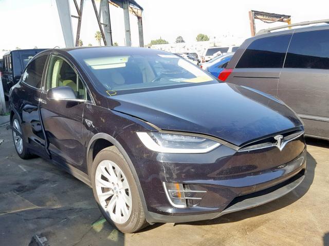 5YJXCBE2XHF046072 - 2017 TESLA MODEL X BLACK photo 1