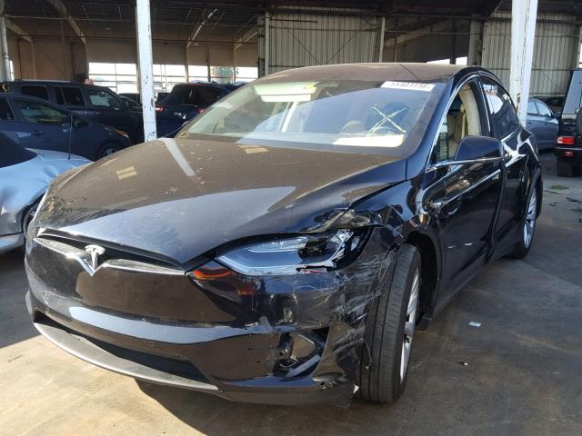 5YJXCBE2XHF046072 - 2017 TESLA MODEL X BLACK photo 2